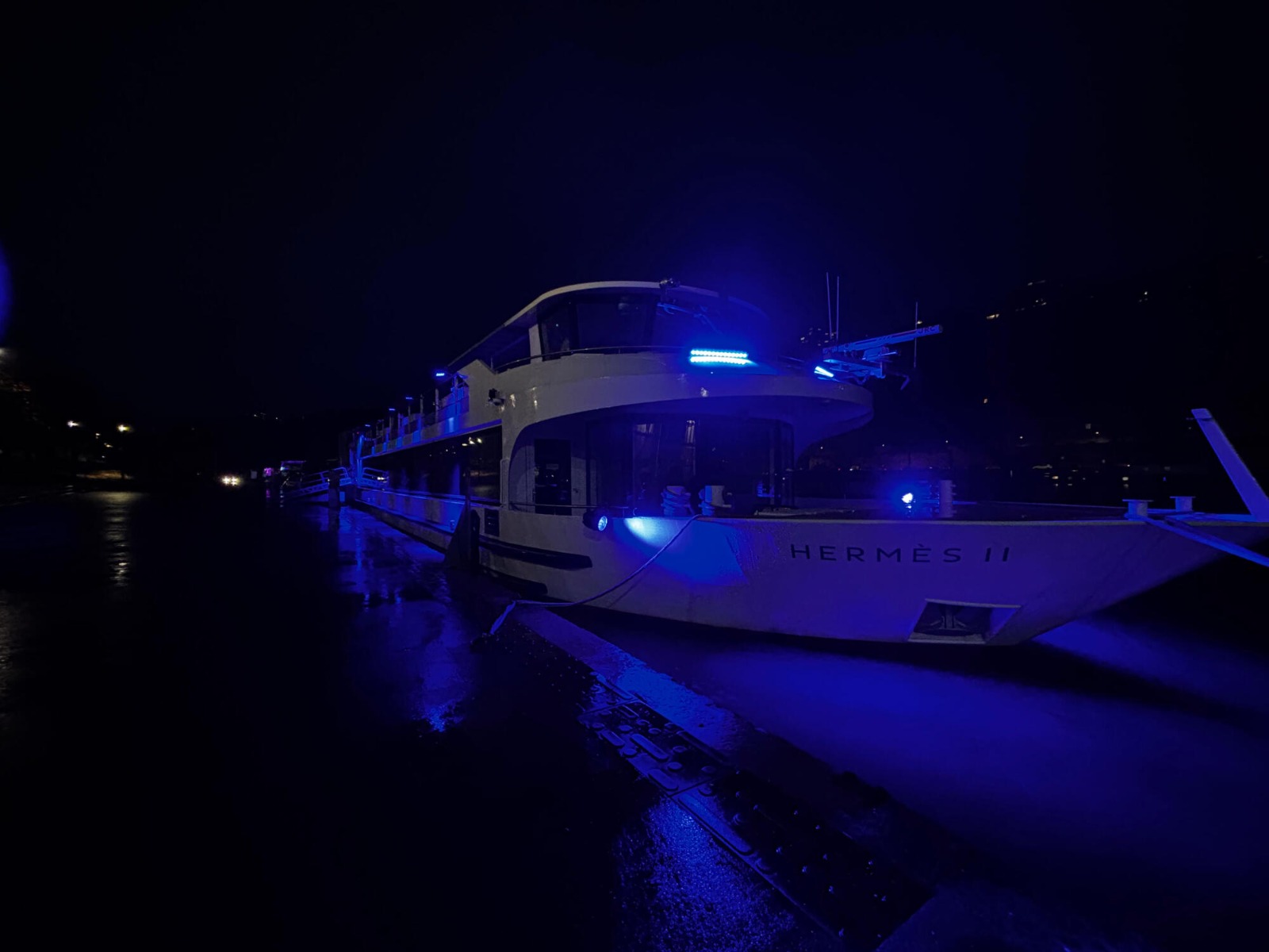 Croisière promenade nocturne avec éclairage événementiel
