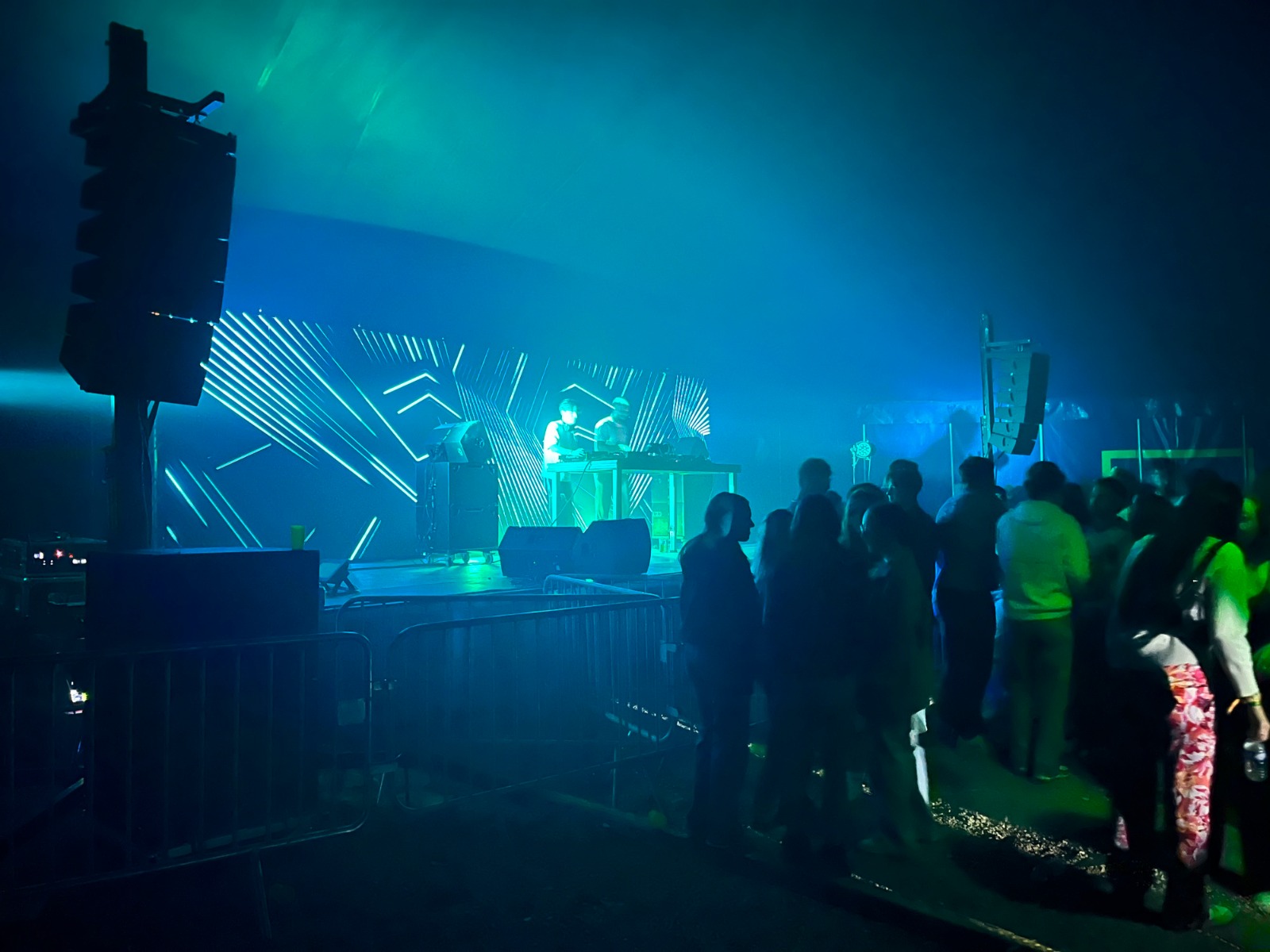 Séjour étudiant à la Vias avec scène, DJ et show lumière